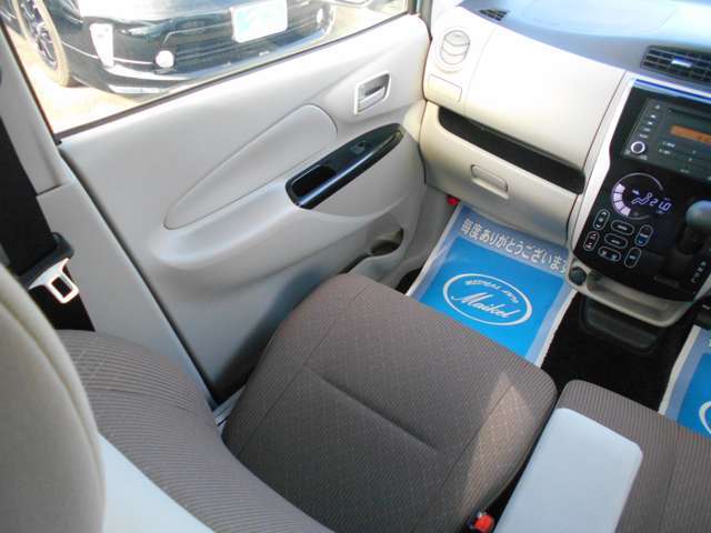 【室内が本当～にキレイなんです！！】　当社では”質”にこだわっております！内装見て下さい！他店にも負けません！新車にも負けません！！という位品質には自信を持っております！是非現車をご確認下さい！！