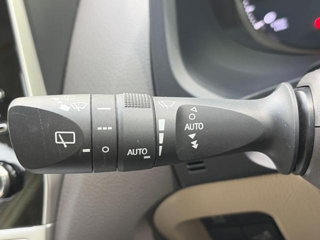 お車に合わせて無料保証以外にも、保証範囲、期間、距離を拡充させた有料保証もご用意しております！中古車の購入が初めてで不安・・・というお客様もご安心ください！