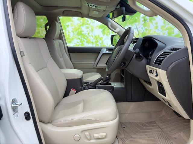 「この車の写真をもっと見たい」「状態が気になる」「この装備はついている？」どんな小さな疑問でもお気軽にお問い合わせください！