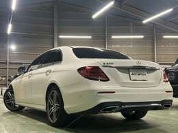 Mercedes me connect搭載車！！　専門店ならではの1台！！　禁煙車　取説・記録簿付き　もちろん修復歴御座いません！！　メルセデスが先進技術を投入した新開発の