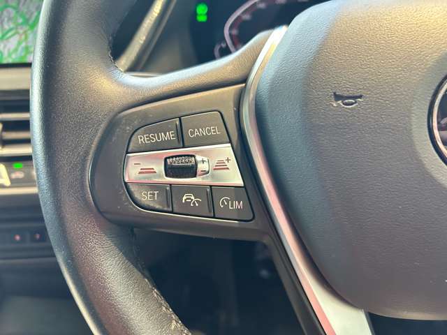 【運転席操作部】『運転席周辺の装備』の画像になります。快適なドライブを楽しむための機能が装備されています！運転席から触れるので使いやすいです！