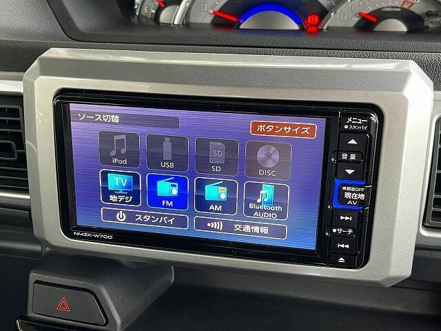 助手席側も広々していて快適です♪
