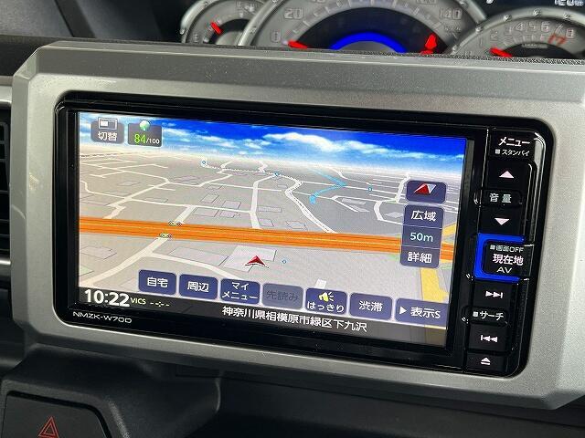 運転席側は広くて乗り降りもしやすいです♪目線も高いので運転もしやすいです♪