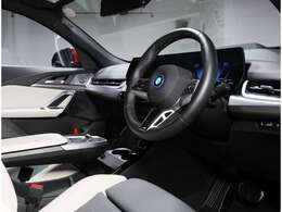 BMW認定中古車は360°チェックリストに従い徹底的にチェック。エンジンやトランスミッション、電気系統やコンピュータ・システムなどを詳細に点検。交換基準に達した部品は整備した後にご納車いたします。