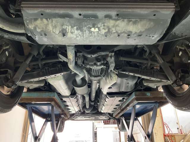 下回り（マフラー側）のお写真です★ 下回りの錆止めと共に、年1回の施工目安のマフラー防錆で毎年メンテナンスすると長持ちします(^O^)