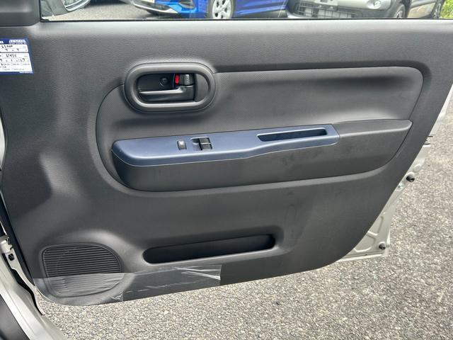 運転席ドア内側！