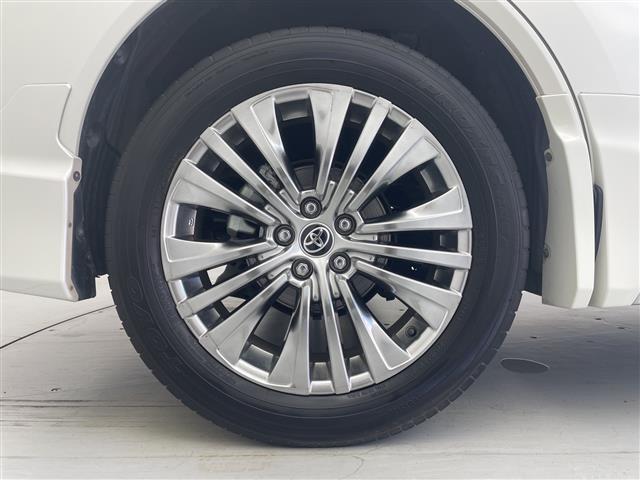 【タイヤ・ホイール】『タイヤ/ホイール周辺』の画像になります。写真の内容に関してご不明点、ご質問等がございましたらお気軽にガリバー店舗までお問い合わせください。