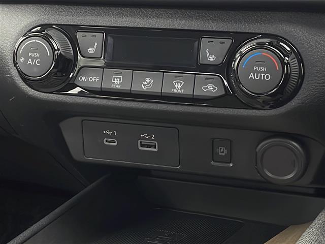 【運転席操作部】快適なドライブを楽しむための機能が装備されています！運転席から触れるので、使いやすいです！除菌プランいれていただくと、さらに清潔で安心していただけます！