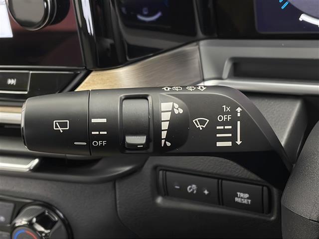 【運転席操作部】快適なドライブを楽しむための機能が装備されています！運転席から触れるので、使いやすいです！除菌プランいれていただくと、さらに清潔で安心していただけます！