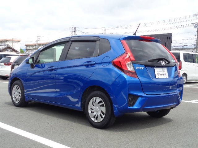 ご納車時には納車点検実施いたします。指定交換部品（エンジンオイル、オイルエレメント、ワイパーゴム等）新品交換致します。その他必要交換部品は点検時交換致します。