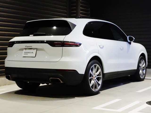 ポルシェセンター足立、認定中古車センターにて販売を致します認定中古車は、ポルシェジャパンの基準をクリアした車両のみをご案内致しております。111項目の点検、整備をクリアした車両のみのご案内となります。