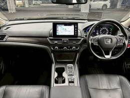 見通しの良いコックピットは普段のドライブに最適。運転しやすいお車となります。