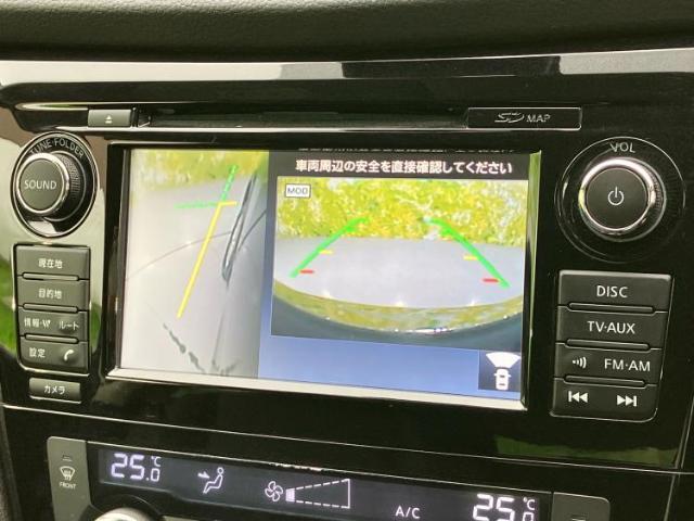 WECARSの展示場では実際に見て、触ってお車をお選びいただけます！知識の豊富な営業スタッフが様々なカーライフをご提案いたします！