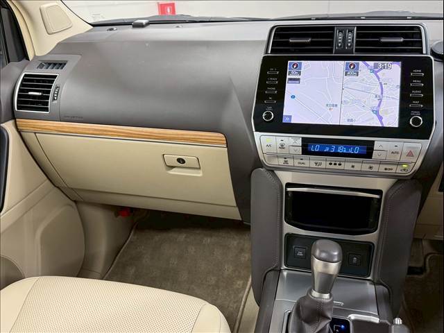 全車修復歴なし！鑑定付きの良質なお車のみを厳選して展示中☆第3者機関の認定付き車ですので、遠方の方でも、安心してご検討いただけます。