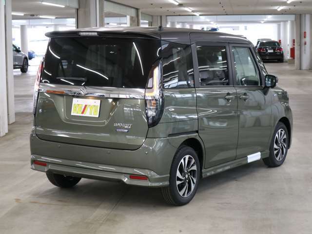 自社陸運局指定工場完備！国家資格車検検査員資格を持った整備士による整備。走行に関係のない所も不具合箇所があれば修理してお渡しいたします。