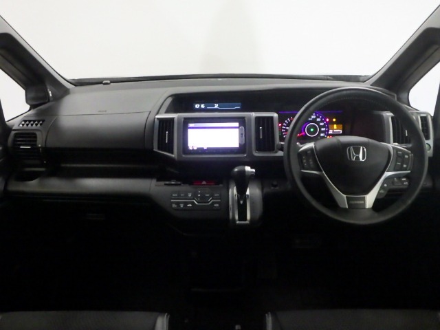 【禁煙表記について】臭いは個人の主観となる為、お客様ご自身にてご確認下さい。禁煙車を保証するものではなく、また無臭を意味するものでもございません。あくまでも紙煙草臭が感じられない場合の表記となります