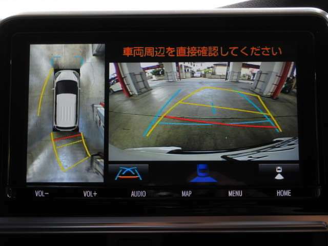 クルマを真上から見ているかのように、周囲の状況を把握しながら安心して駐車が行えるパノラミックビューモニター付です。