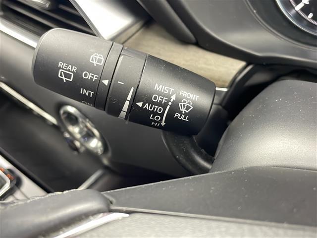 【運転席操作部】快適なドライブを楽しむための機能が装備されています！運転席から触れるので、使いやすいです！除菌プランいれていただくと、さらに清潔で安心していただけます！