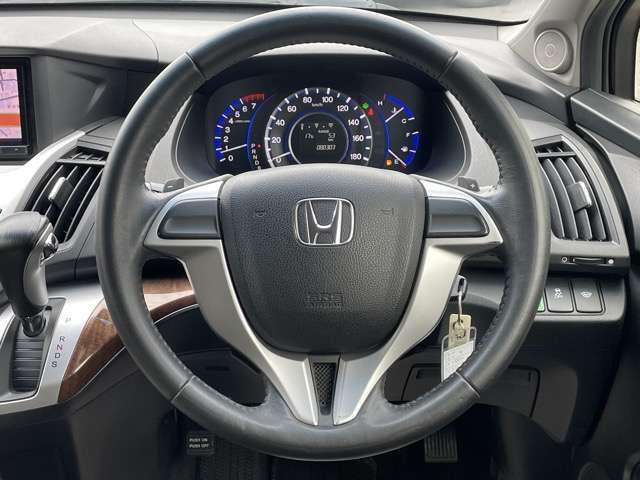 ご来店前にもっと車輌の状態が知りたいと言うお客様の為に車輌の詳細画像、動画をメールまたはLINE＠で送らせていただくサービスを行なっておりますので、お気軽にお問い合わせください！
