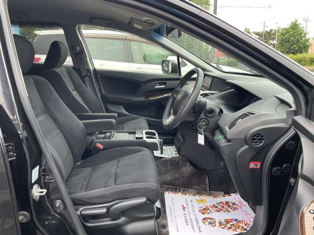 後期♪保証書♪取説♪社外HDDナビ♪地デジ(フルセグ)♪Bluetooth♪DVD再生♪バックカメラ♪ETC♪パドルシフト♪HIDヘッドライト♪オートライト♪社外アルミ♪タイミングチェーン式♪