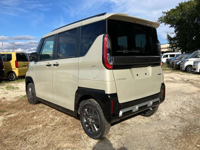 国交省の代わりに車検認定ができる「陸運局指定工場」の資格をもっており、熟練の整備士や国家資格を持った整備士が揃ってます！