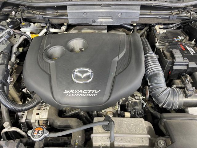 親切・丁寧な専門メカニックスタッフが応対！・車検・点検整備・事故等の修理などアフターサービスも安心。お車のカスタマイズもネクステージのサービススタッフまでご相談ください！