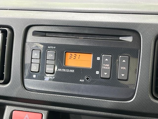 お好きな音楽を車内でお楽しみいただけます♪スピーカー交換・ウーハー追加などの音質向上や、最新ナビ・後席モニター等の取り付けも是非ご相談ください！