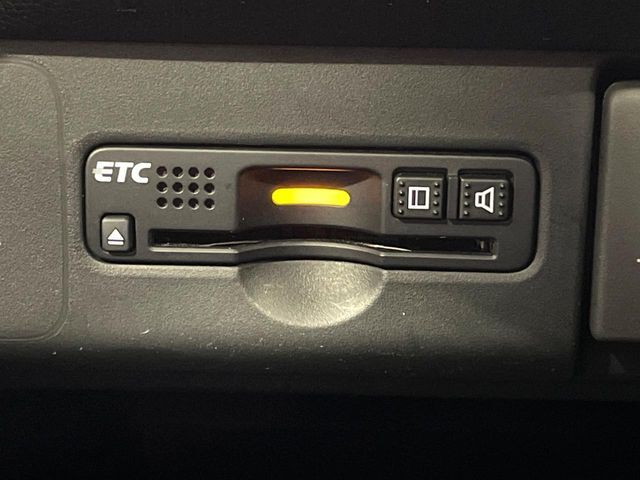 【ETC】高速道路の料金所をストレスなく通過！話題のスポットやサービスエリアに多い「スマートIC」利用時は必須のアイテムです。当店でセットアップを実施、ご納車当日からすぐにご利用いただけます！