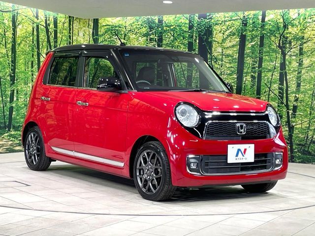 大好評のボディコーティング「弾スプラッシュコート」もご納車までに施工可能。通常のガラスコートと異なる、耐久年数6年の無機質ガラスコーティングが、ボディをキレイな状態に保ってくれます。