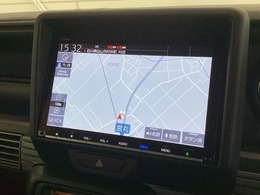 アップルカープレイ対応ギャザズナビ搭載です。知らない道も安心ですね！