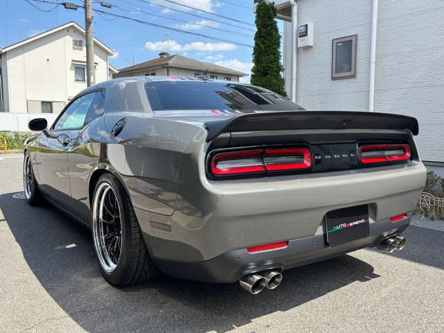 ダッジ チャレンジャー 392 HEMI スキャットパック シェイカー