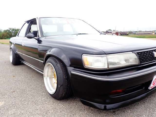 大きく目立つキズや凹みも無く綺麗なお車です♪