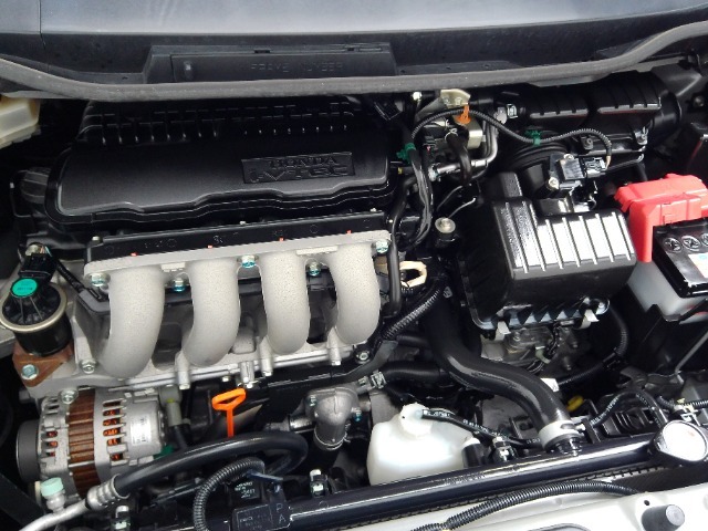 L15A型　1.5L　直列4気筒SOHC　i-VTECエンジン搭載です。