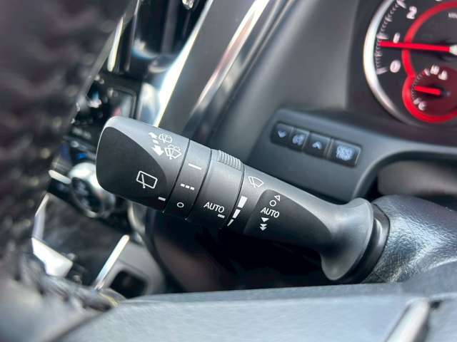 ■ケーユーHDでは、【ケーユー（国産/新車・中古）】【メルセデス・ベンツ】【BMW/MINI】【フォルクスワーゲン】【クライスラー・ジープ・キャデラック・シボレー】等の正規ディーラーを展開しております