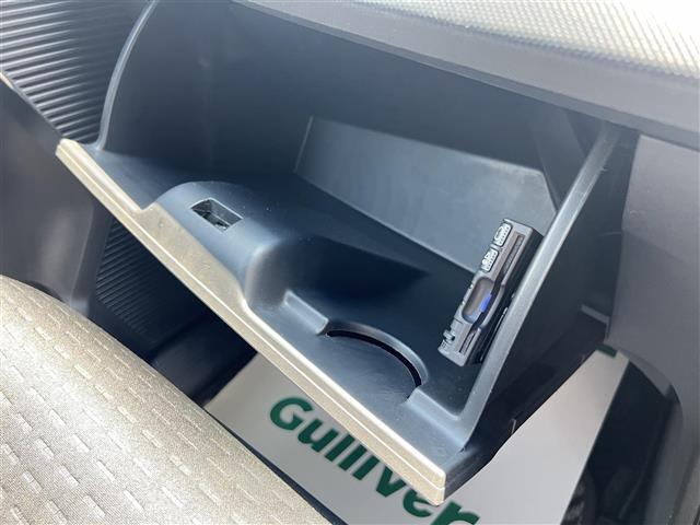 【グローブボックス】車検証ケースや、日頃使う小物類の収納に便利ですね！◆ご来店予約受付中！無料の来店予約は【来店予約をする】ボタンから！◆