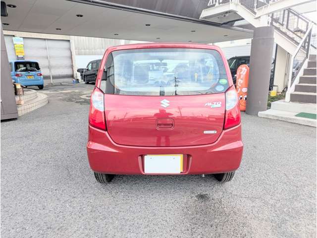 少し離れた第2店舗もございますので、そちらにお車を保管している場合がございますので、ご来店の際は一度お電話頂けますと幸いです。