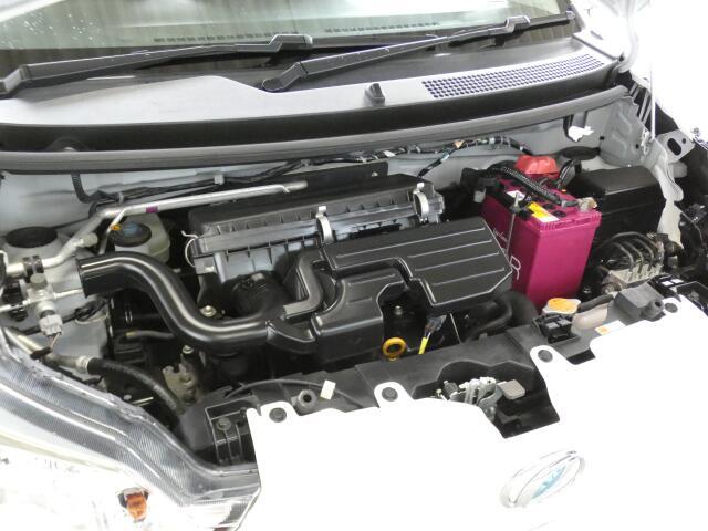 エンジンルームはきれいですよ。機関機構系も良好です。納車前に点検整備も行います。エンジンオイル・オイルフィルター・エアコンフィルター・ワイパーゴムは必ず交換致します（エアコンフィルターは、装着車のみ）