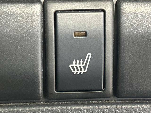 【パワーシート】スイッチ一つで簡単にシートの微調整が可能！電動だから力もいりません！快適なシートポジションにセットして、快適なドライブをお楽しみください。