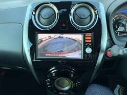 バックカメラ付きになります。