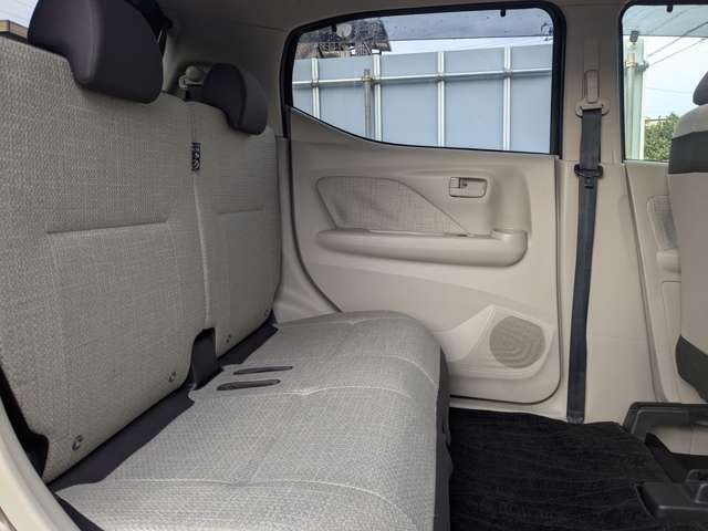 内装もスタイリッシュ！！