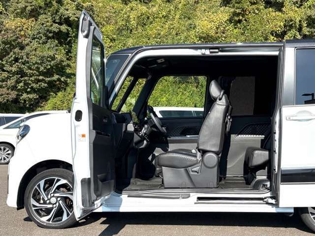 「ミラクルオープンドア」乗り降りラクラク♪