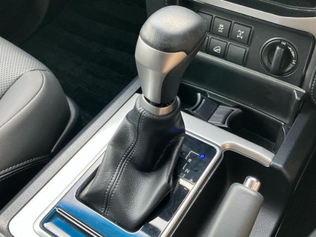 お車に合わせて無料保証以外にも、保証範囲、期間、距離を拡充させた有料保証もご用意しております！中古車の購入が初めてで不安・・・というお客様もご安心ください！