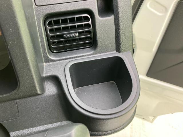 国産車から輸入車まで多様なお客様のニーズのお応えできるように、全国規模で豊富な在庫展開！車のことならWECARSへ！