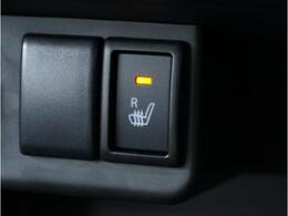 【シートヒーター】エアコンより早く温まってくれるので寒がりの人も快適です。エアコンの温風は乾燥するから苦手、という方にもをおすすめです。