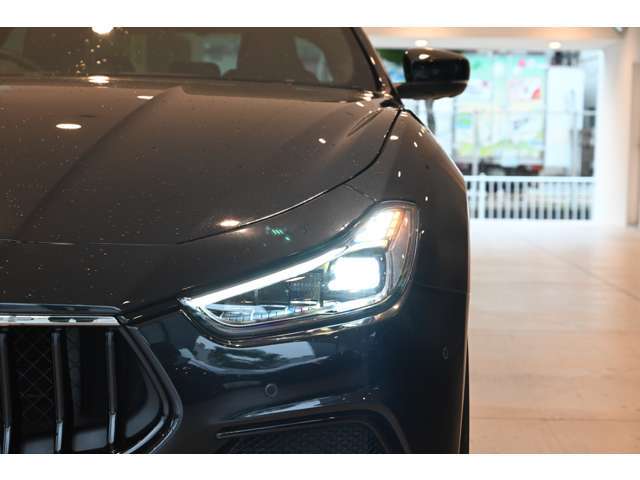 マセラティ ギブリ GT ハイブリッド 2024年 0.5万キロ (大阪府