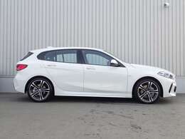 BMW認定中古車は、ドイツ本社と同様の教育・訓練を受けたBMW専門のメカニックが100項目以上のポイントを徹底的にチェックし、厳選した車輌のみを販売しております。
