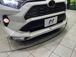 【モデリスタエアロ】人気のモデリスタエアロを装着！クルマの外観がよりスタイリッシュになり、街中で存在感あふれる1台に♪将来買い替える時にもリセールに影響しやすく、価値ある人気の装備です！