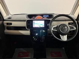 インパネ全体！！視界も良好で運転し易い♪小回りが利くから、運転が苦手でも狭い路地や駐車場でも運転しやすいですよ◎