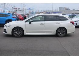 0次安全とは車の形など基本設計を工夫し安全性を高めて事故に遭わないための考え方です。そのためスバルの車は視界設計やドライビングポジションなど細部までこだわり抜いて作られています.