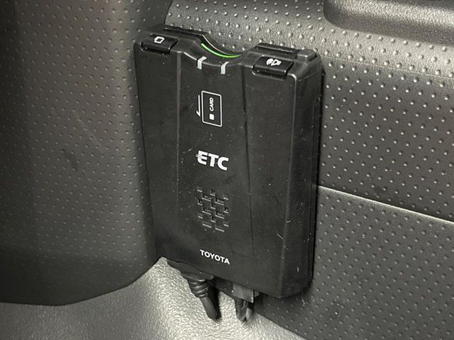 【ETC】高速道路の料金所をストレスなく通過！話題のスポットやサービスエリアに多い「スマートIC」利用時は必須のアイテムです。当店でセットアップを実施、ご納車当日からすぐにご利用いただけます！